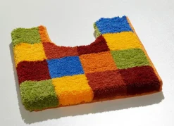 Hot GRUND Badgarnitur mit bunten Dessin von KARO BUNT