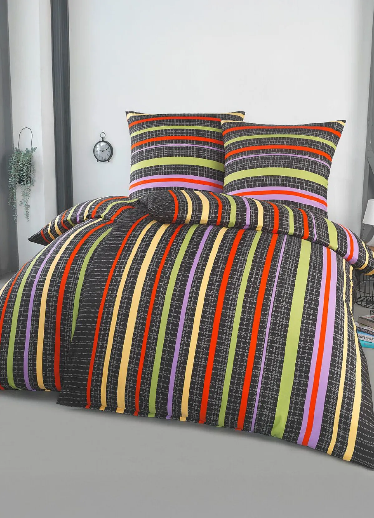 Sale DOBNIG Beidseitig bedruckte Bettwäsche-Garnitur von AUBERGINE-BUNT