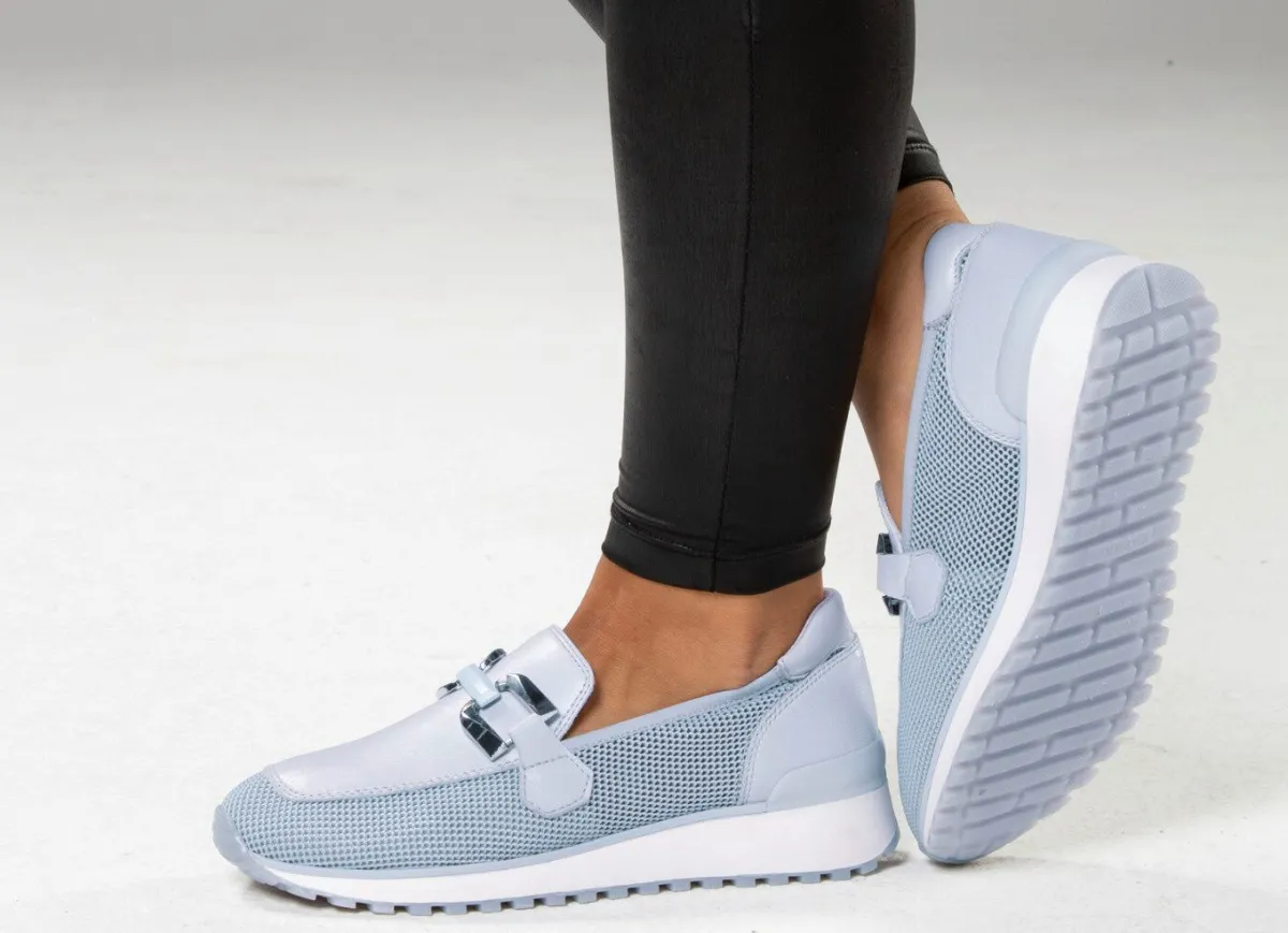 BADER Caprice Slipper mit Zierspange PASTELLBLEU