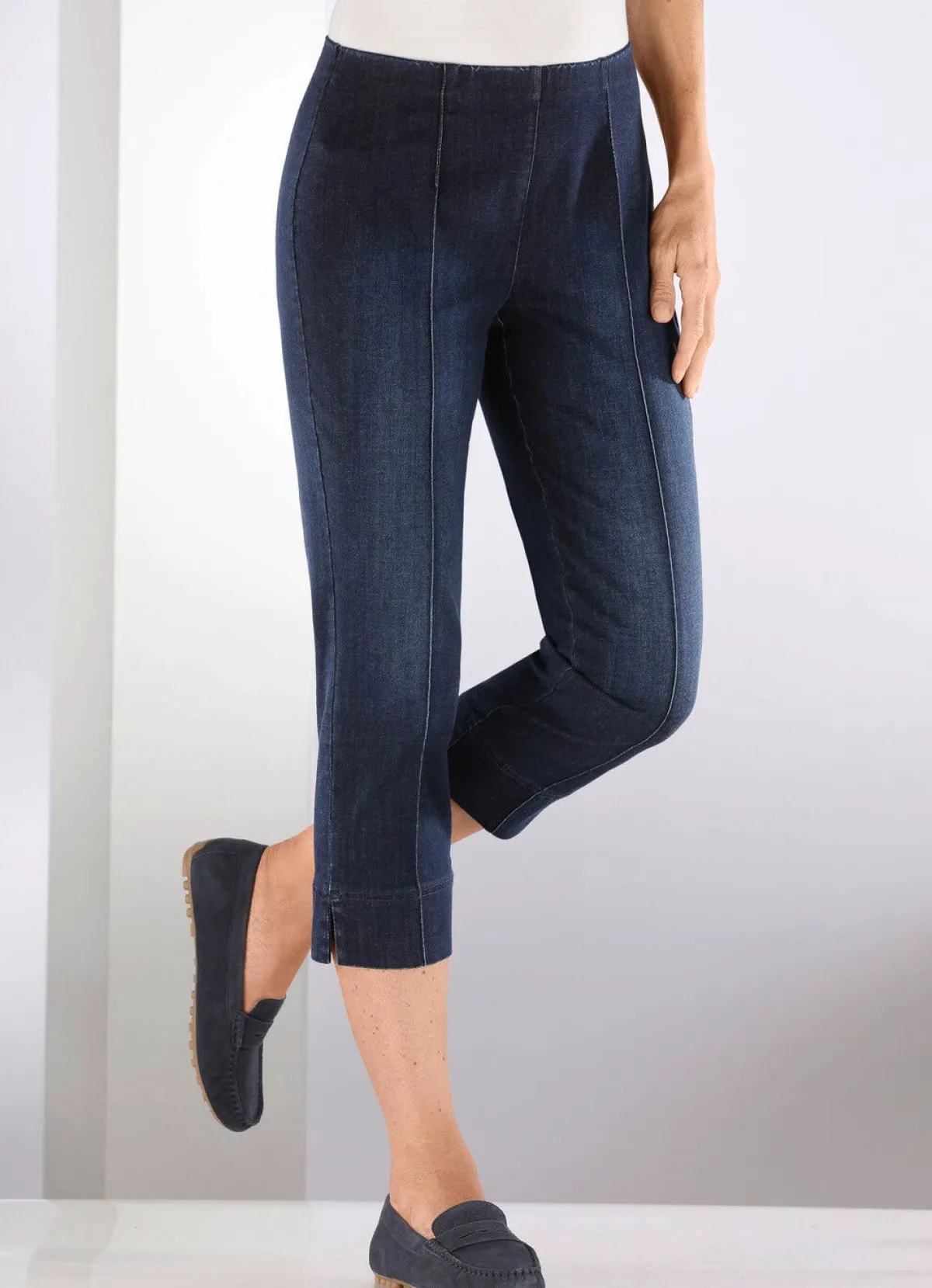 Hot COSMA Capri-Jeans mit streckenden Biesen DUNKELBLAU