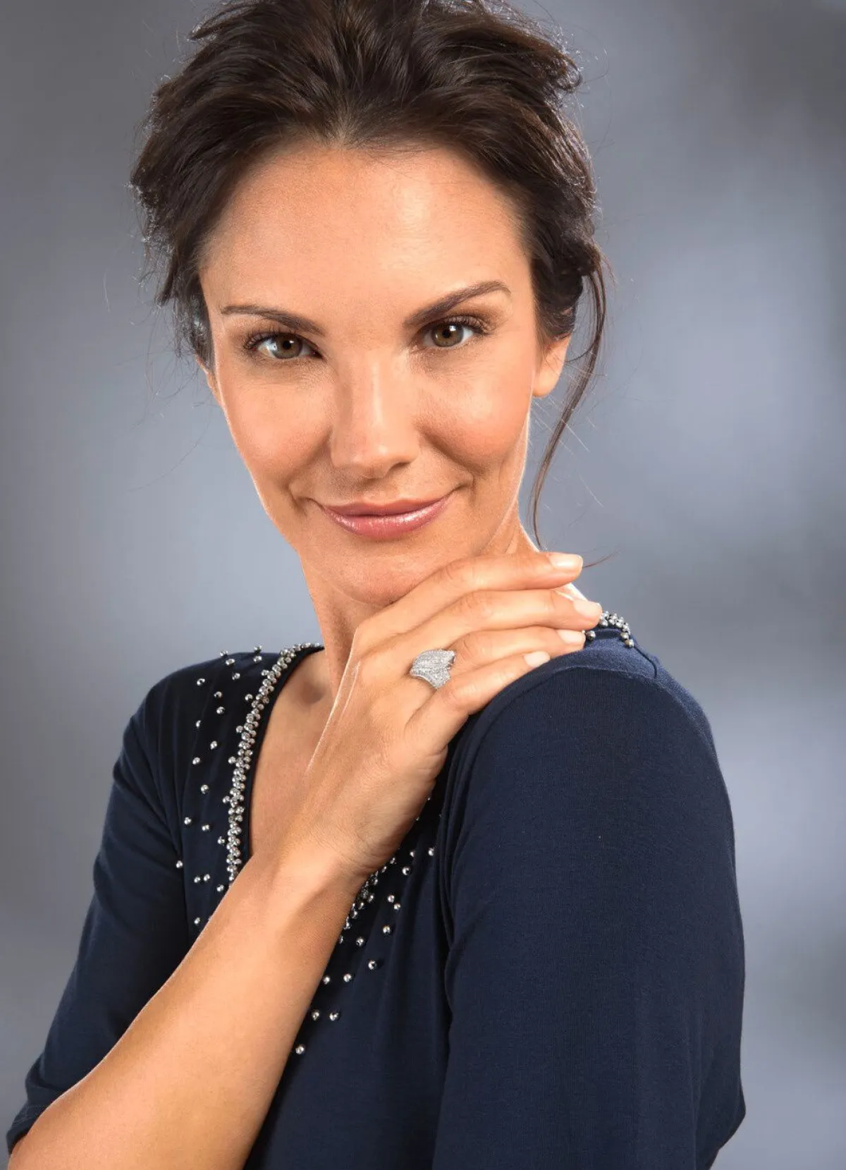 Outlet BADER Damenring mit 72 Diamanten und 46 Brillanten