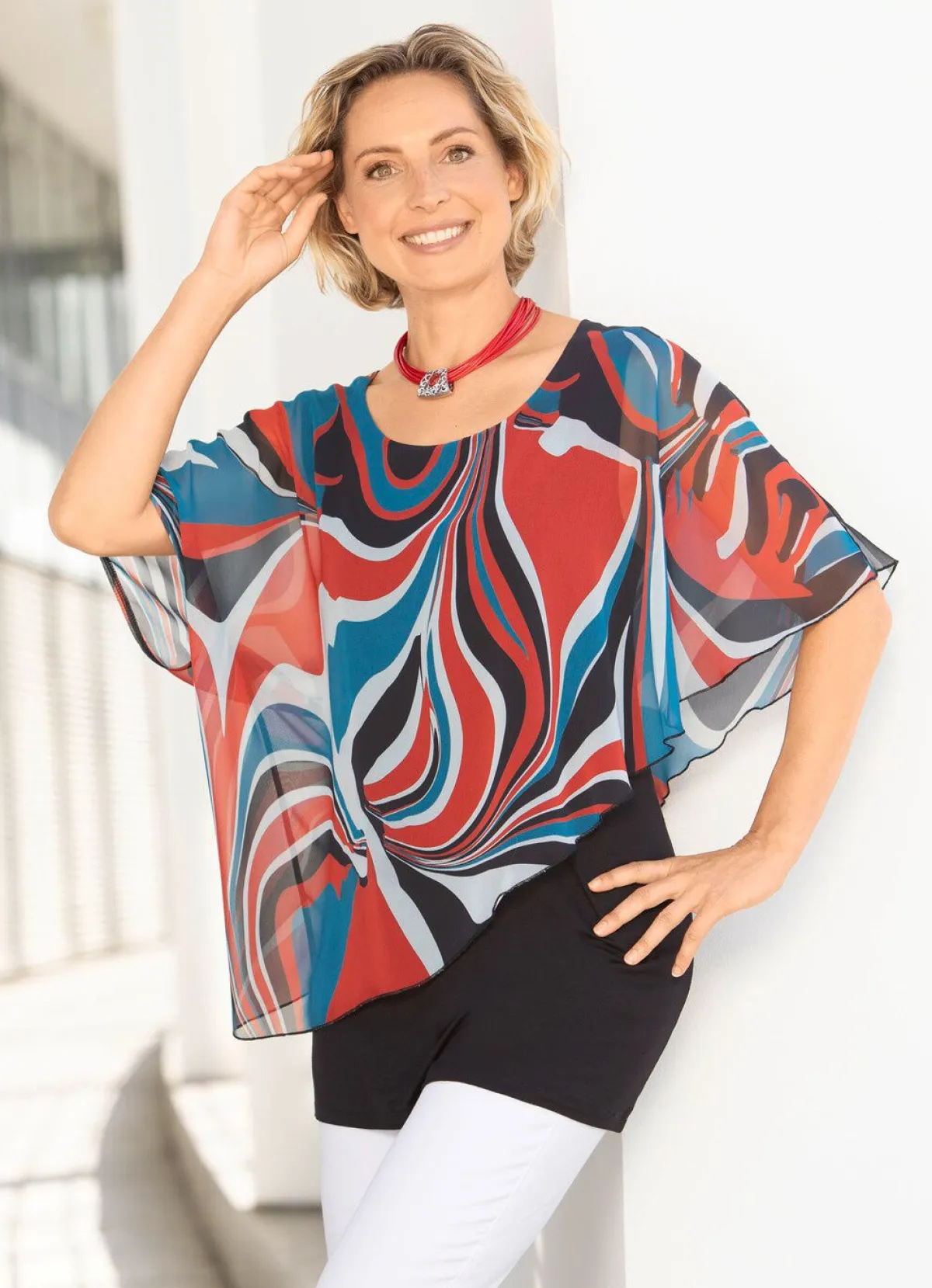 BADER Doppellagiges, ponchoförmiges Longshirt ROT-BLAU-SCHWARZ