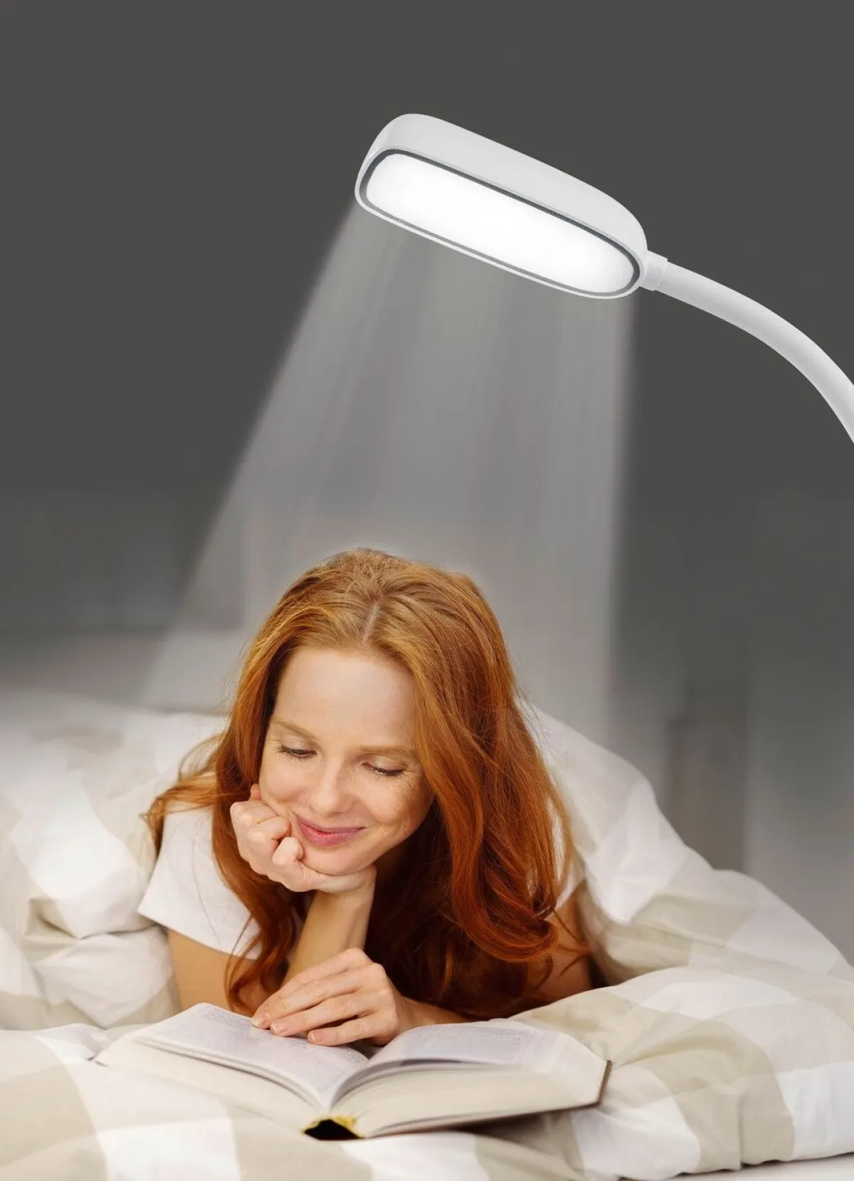 New BADER EASYmaxx Daylight Stehleuchte WEISS