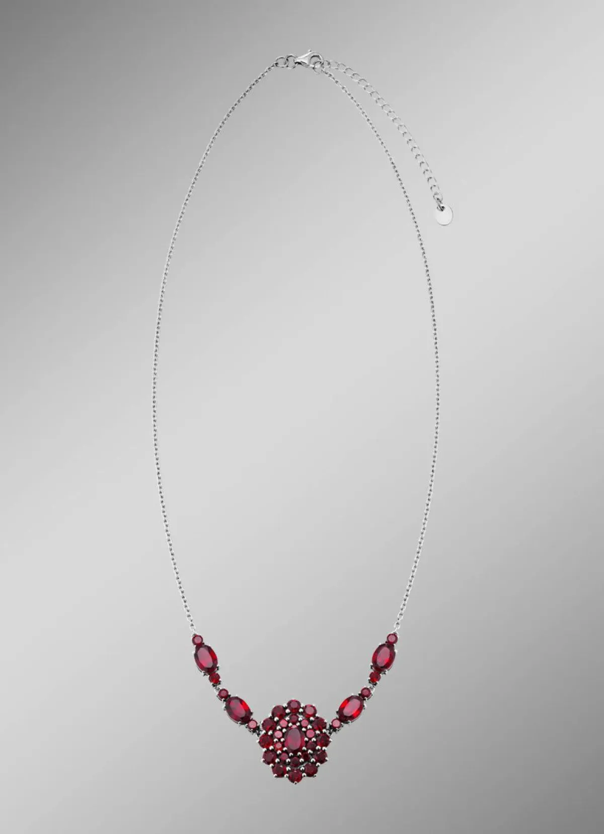 Sale BADER Elegante Halskette mit Granat