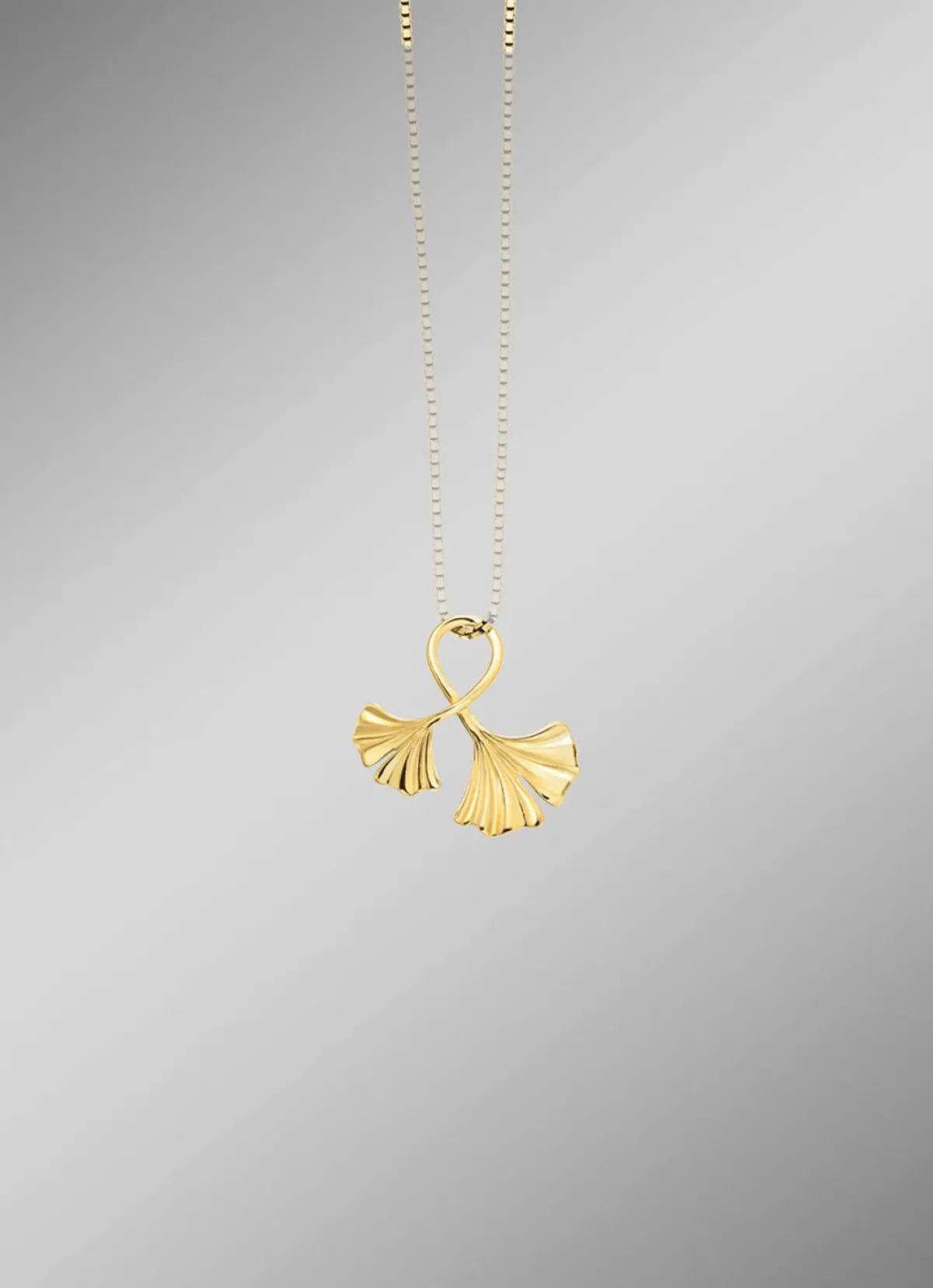 BADER Eleganter Ginkgoblatt-Anhänger
