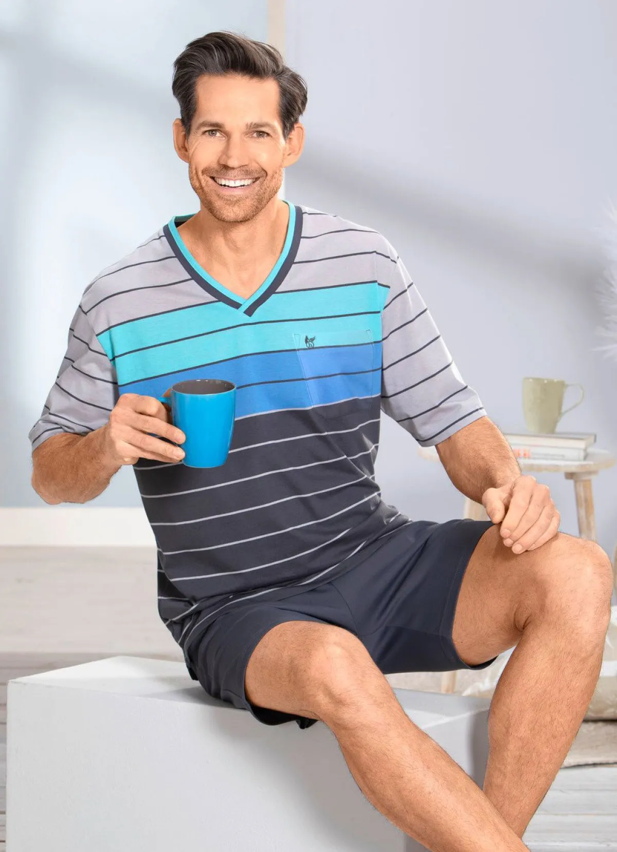 Outlet HAJO NACHTMODE Hajo Klima Komfort Shorty mit V-Ausschnitt und garngefärbtem Ringel GRAFIT-GRAU-BLAU