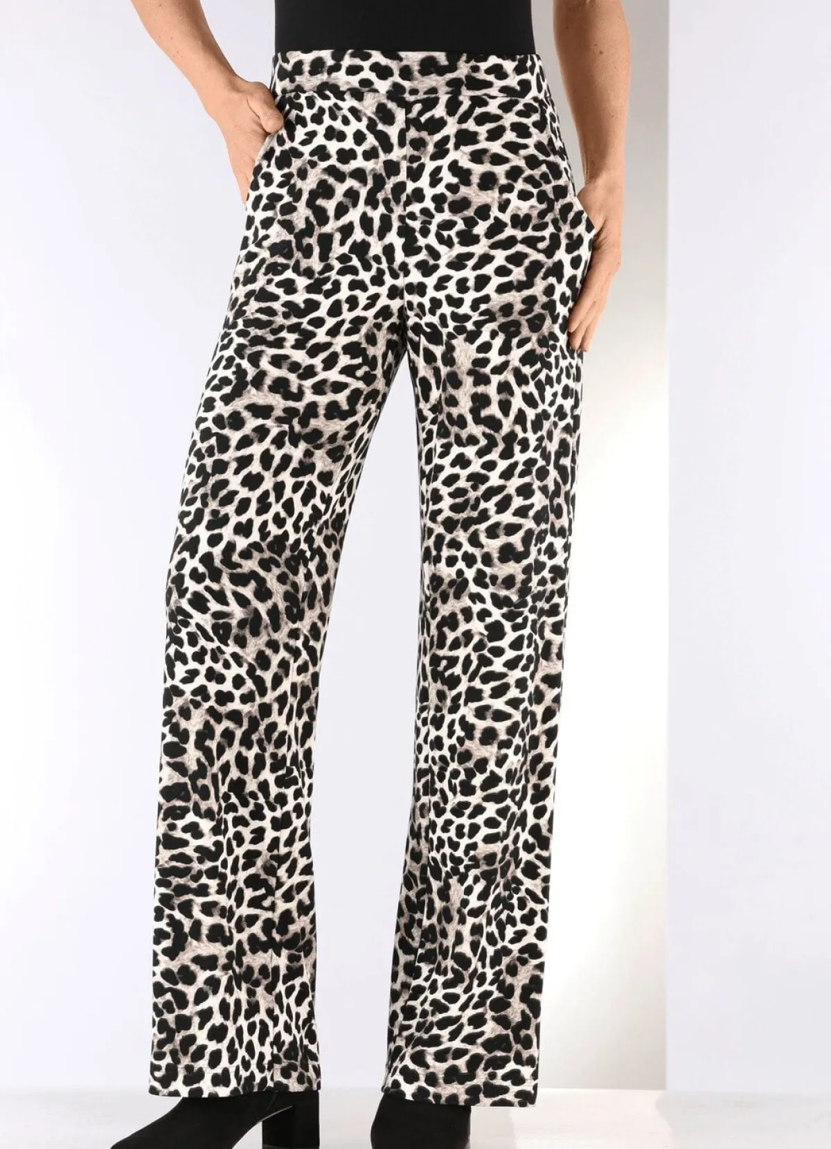 Clearance BADER Hose in aktueller Leo-Dessinierung SCHWARZ-BRAUN-ECRU