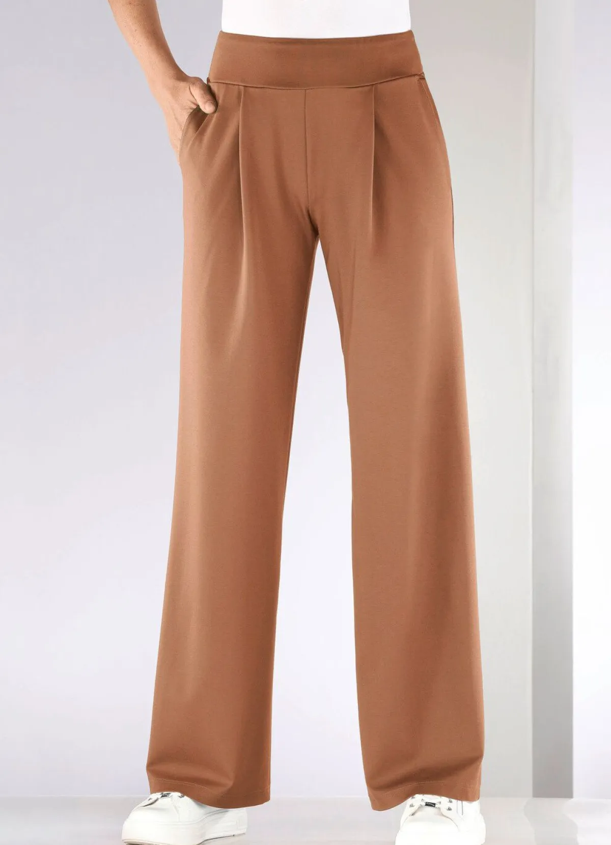 New KLAUS MODELLE MADE IN GERMANY Hose mit weitem Beinverlauf CAMEL