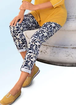 Best BADER Hose mit aparter Floral-Dessinierung MARINE-ECRU