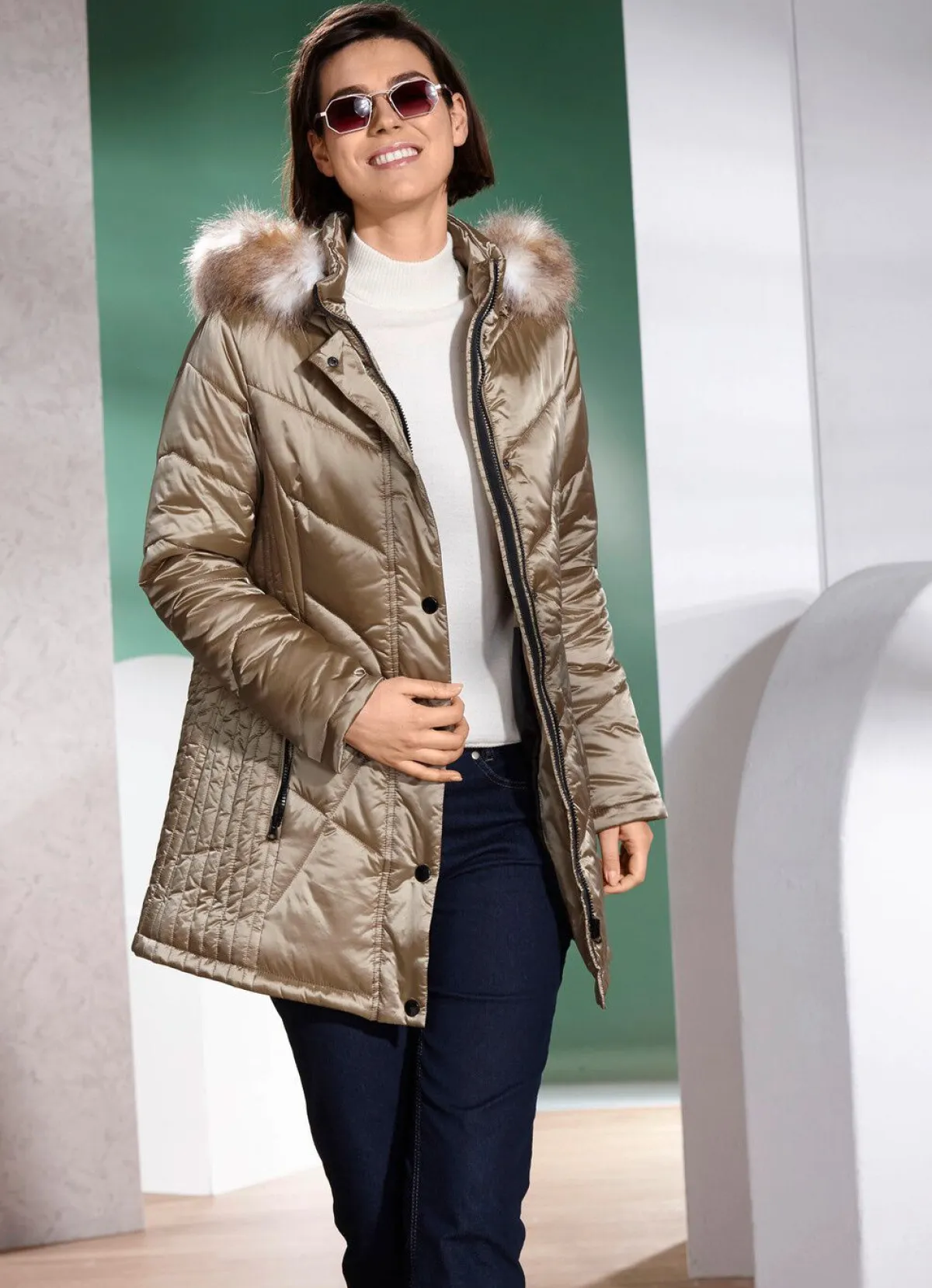 BADER Jacke mit figurschmeichelnder Längssteppung seitlich GOLDBEIGE