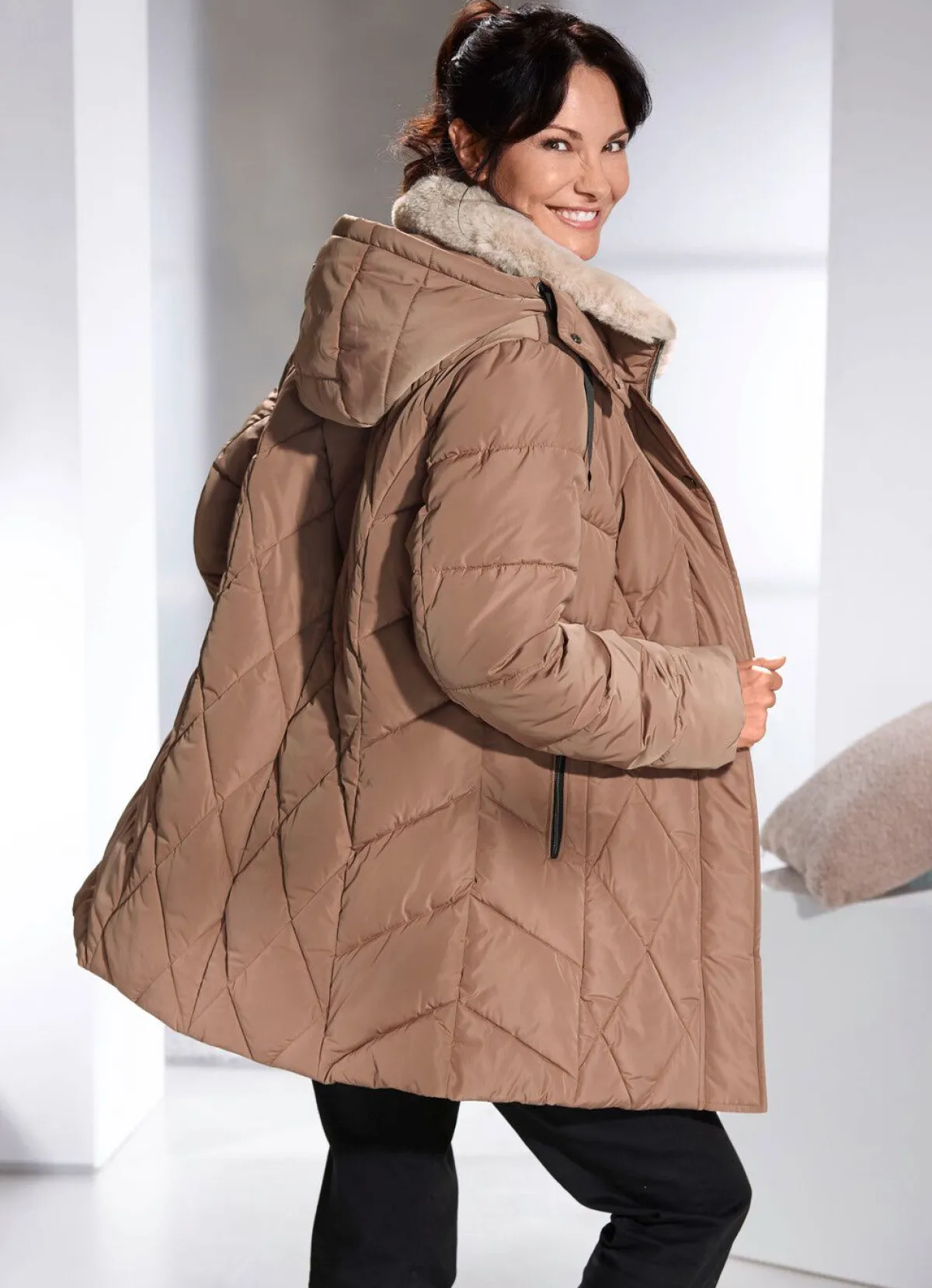 Best BADER Jacke mit Kunstpelz-Besatz am Kragen HASELNUSS