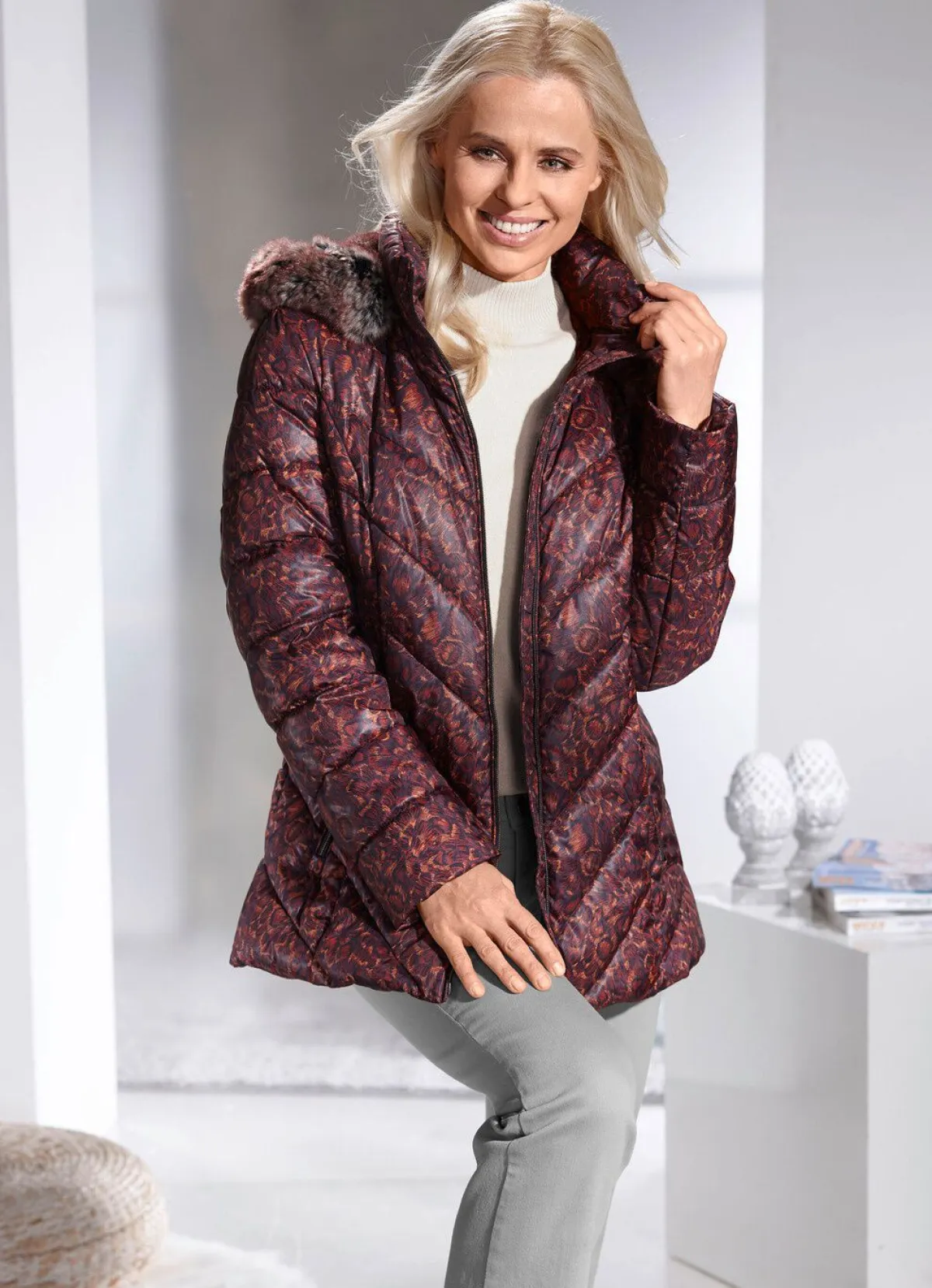 Sale BADER Jacke mit Kunstpelz-Innenausstattung in der Kapuze AUBERGINE-BUNT