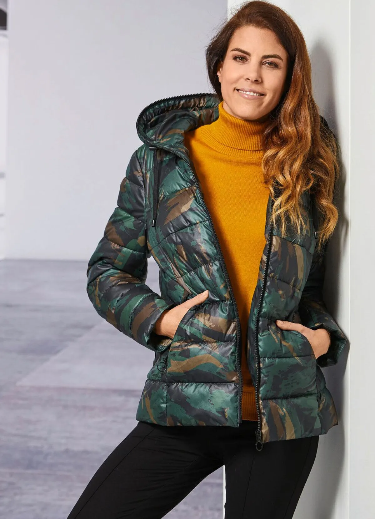 Hot BADER Jacke mit fester Kapuze GRÜN-SCHWARZ-CAMEL