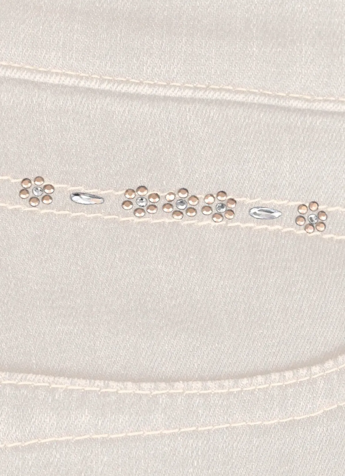 Online COSMA Jeans mit dezenter Strasszier ECRU