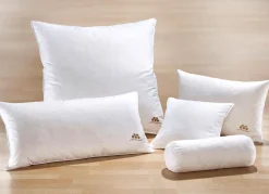 Best OBB Kissenserie mit goldfarbener Satin-Biese WEISS