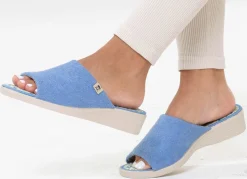 Outlet BADER Klassische Damen-Hausschuhe, aus Textilmaterial HIMMELBLAU