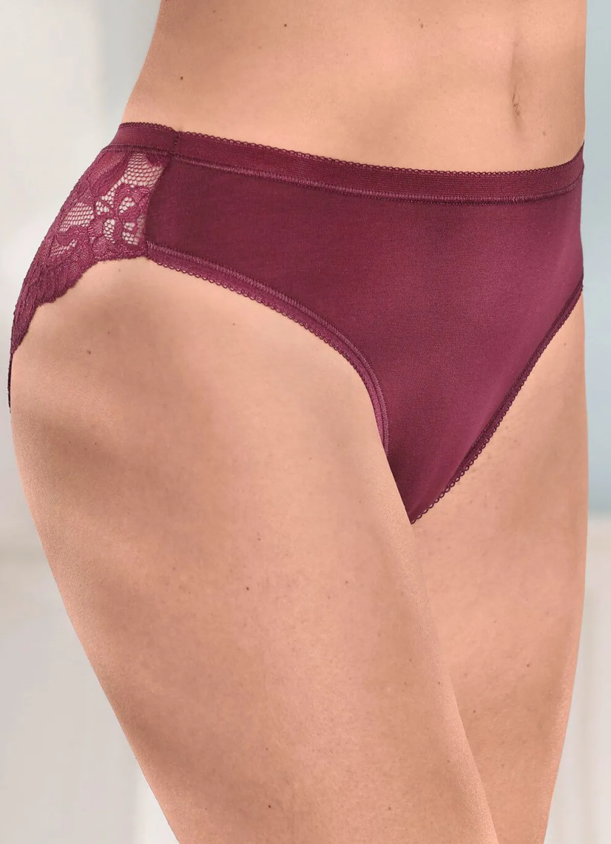 Discount LAURINA Viererpack Slips mit floraler Elastikspitze 2X BURGUND, 2X SCHWARZ