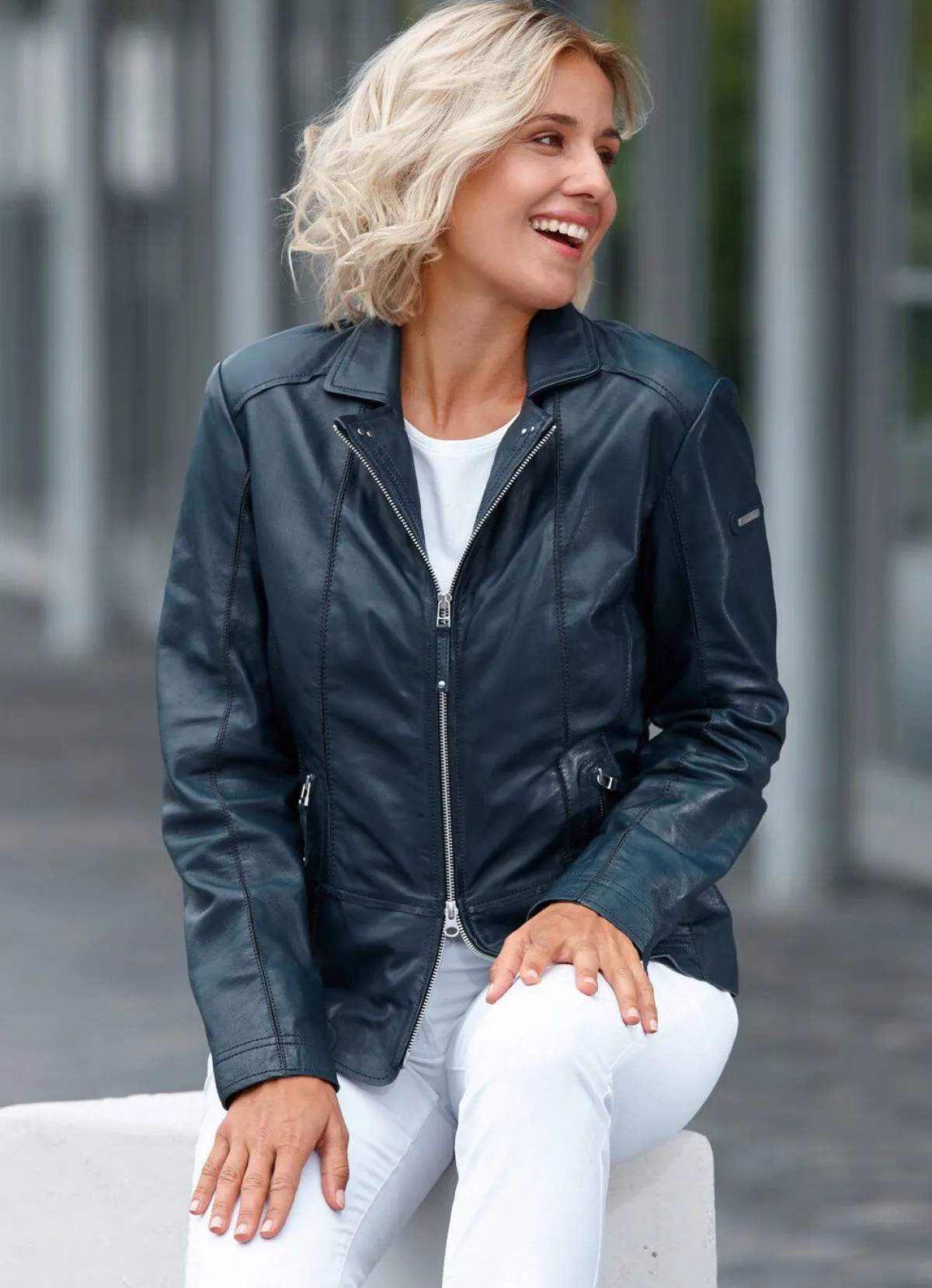 Sale CABRINI Lederkurzjacke von „“ DUNKELBLAU