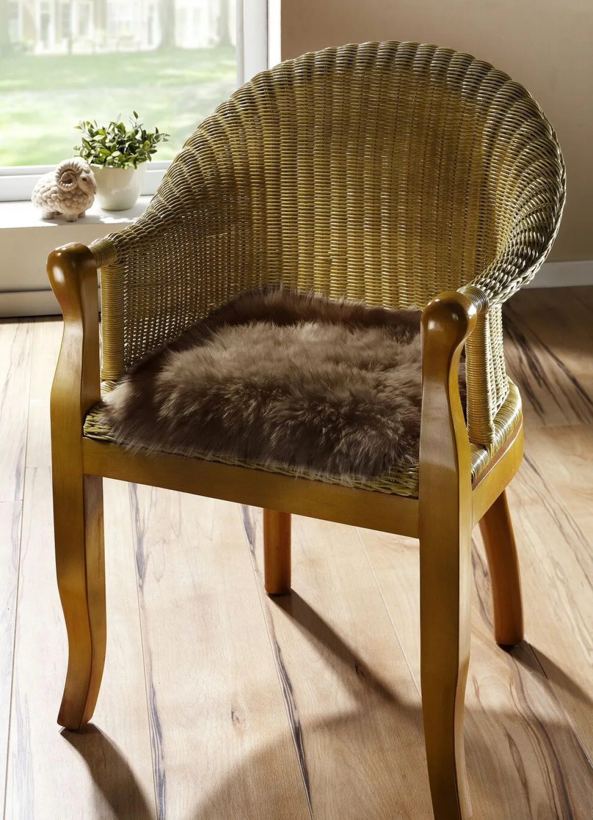Clearance BADER Merino-Lammfell-Sitzauflage in Tierform BRAUN