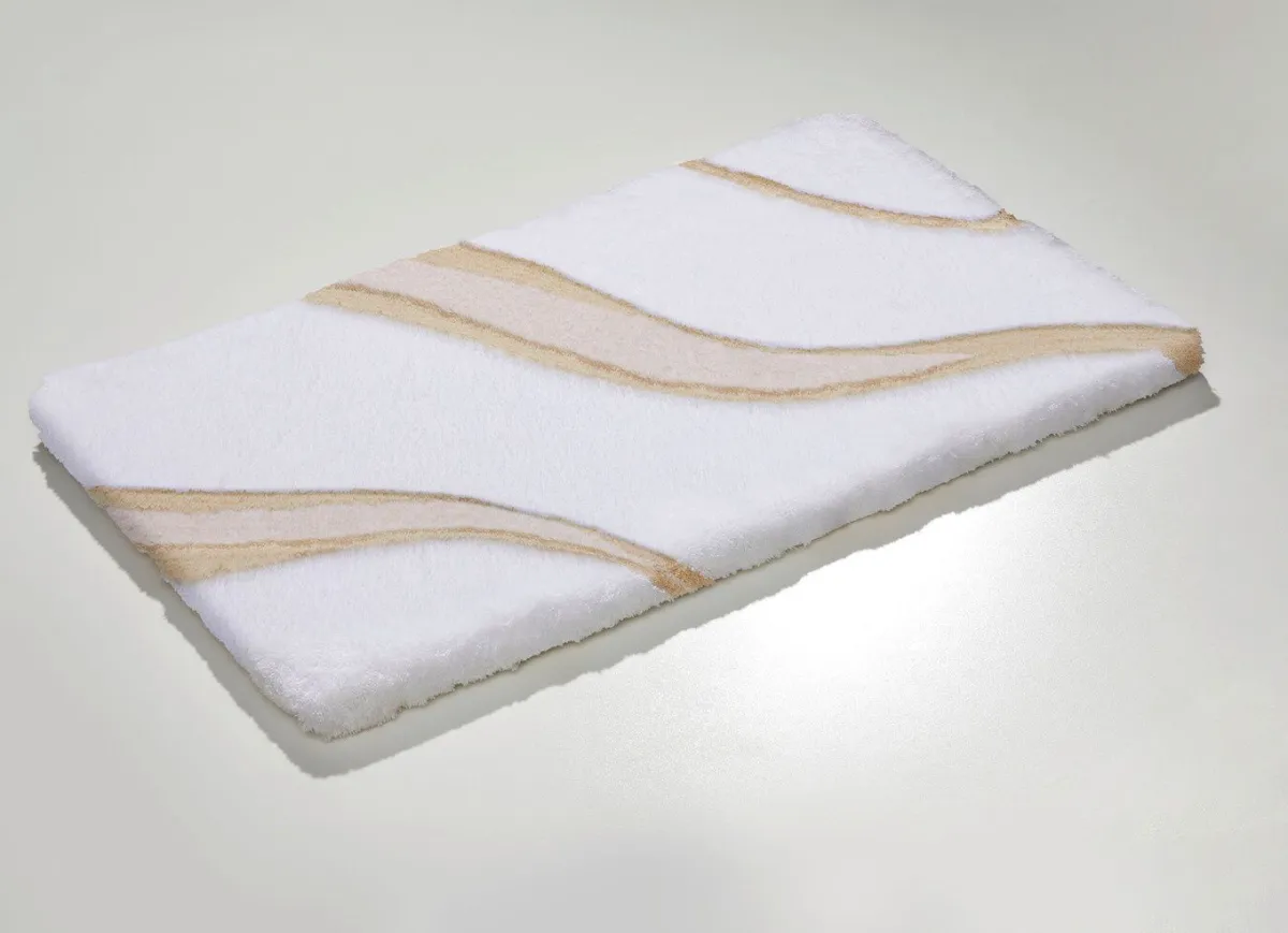 Hot KLEINE WOLKE Moderne Badgarnitur von WEISS-CREME