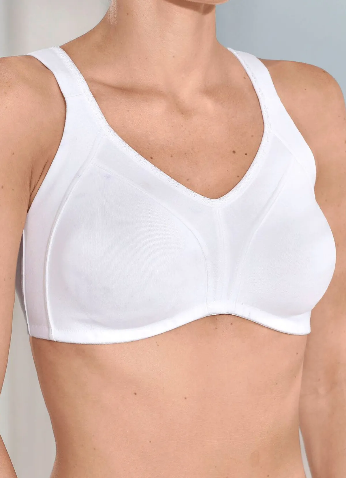 Online NATURANA Minimizer- BH mit hohem Baumwollanteil WEISS