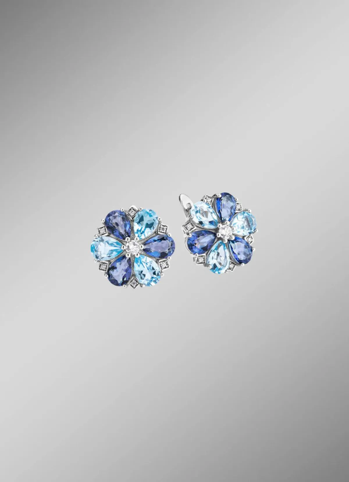 Clearance BADER Ohrringe im Blumendesign
