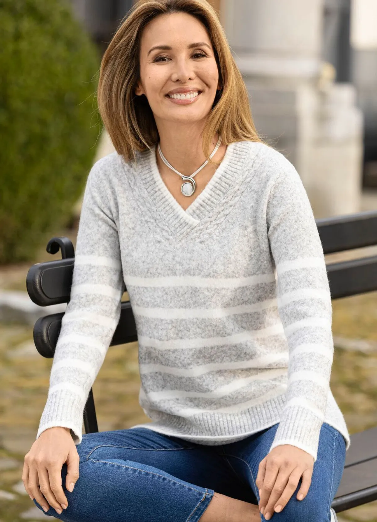 Hot BADER Pullover in flauschiger Qualität GRAU MELIERT-WEISS