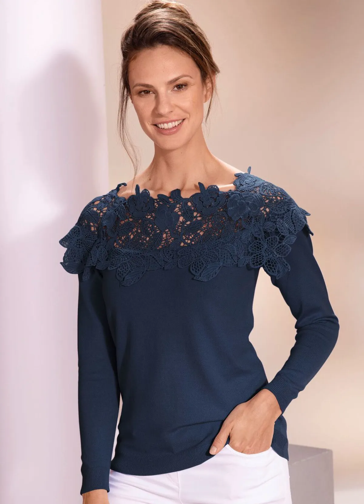 Best BADER Pullover mit edlem Spitzenbesatz NACHTBLAU