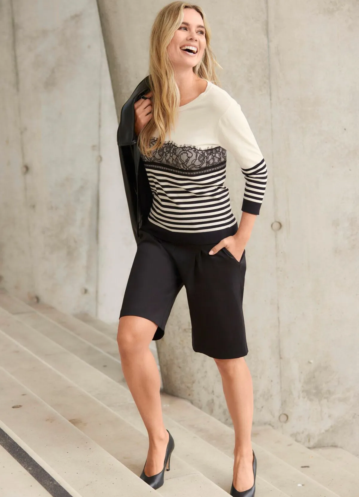 Online Tizia Pullover mit Spitzenbesatz ECRU-SCHWARZ