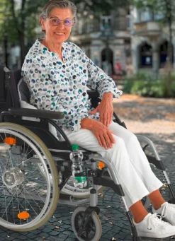 BADER Rollstuhl-/Rollator-Getränkehalter SCHWARZ