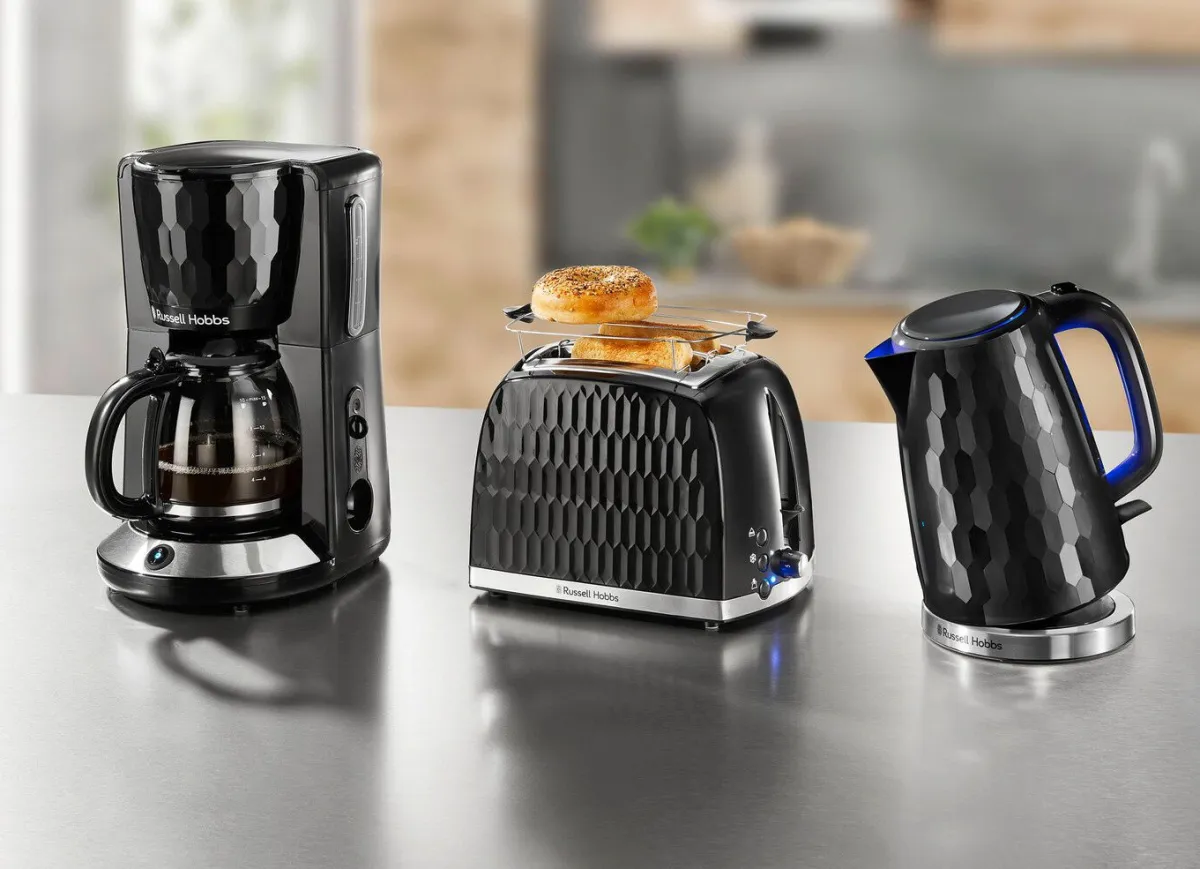 Best RUSSELL HOBBS Frühstücksserie Honeycomb aus Hochglanz-Kunststoff SCHWARZ