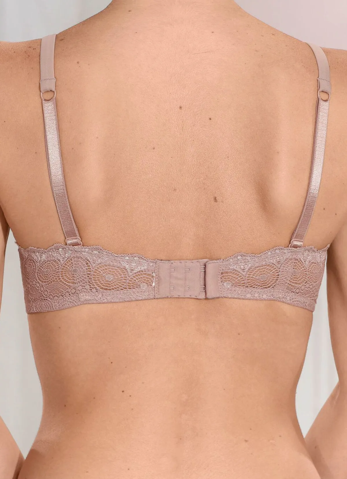 BADER Sassa BH mit vorgeformten Cups NOUGAT