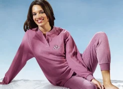 BADER Schlafanzug aus Frottierstretch, Langarm mit Knopfleiste und Bündchen AZALEE