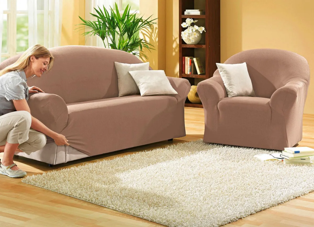 Discount BADER Schützende Stretchbezüge für Sessel und Sofa CAMEL