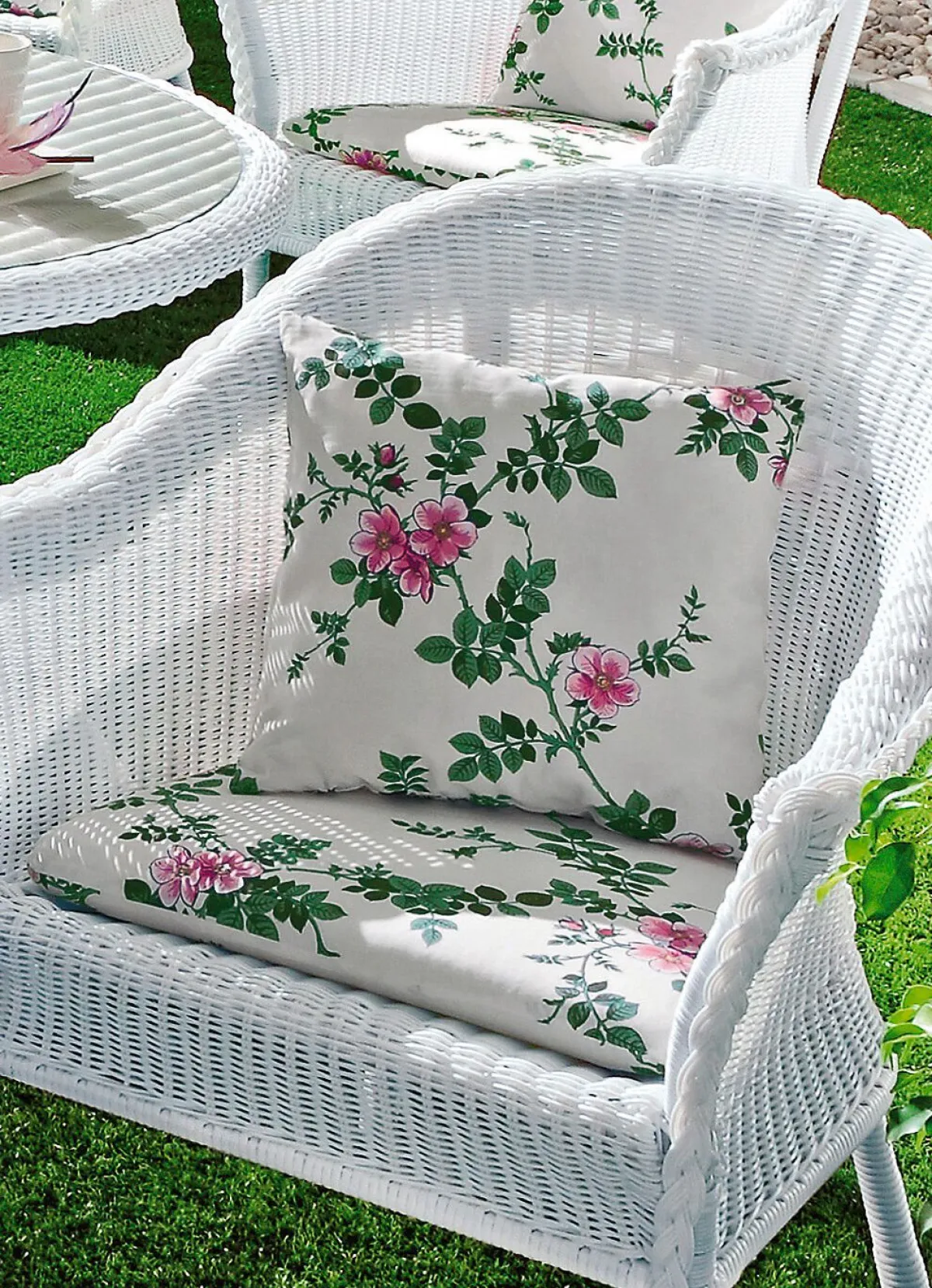 Clearance BADER Sitz- und Zierkissen mit Bezug aus reiner Baumwolle HECKENNROSE