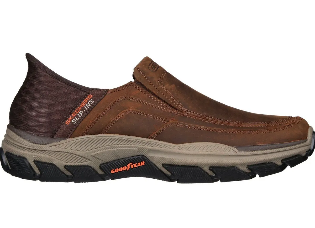 Discount Skechers , bequeme Herren-Slipper, mit geformter Slip-Ins Fersenplatte DUNKELBRAUN
