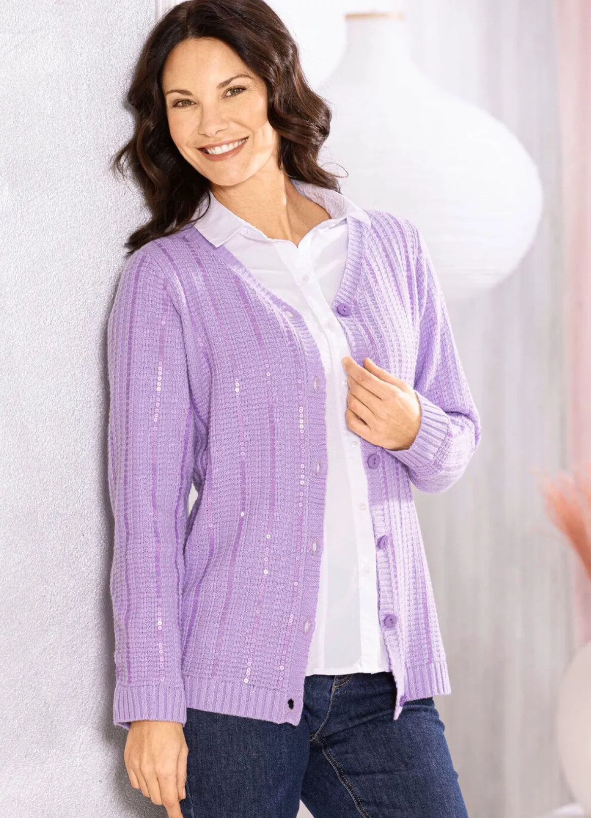 Best BADER Strickjacke mit edler Paillettenzier FLIEDER