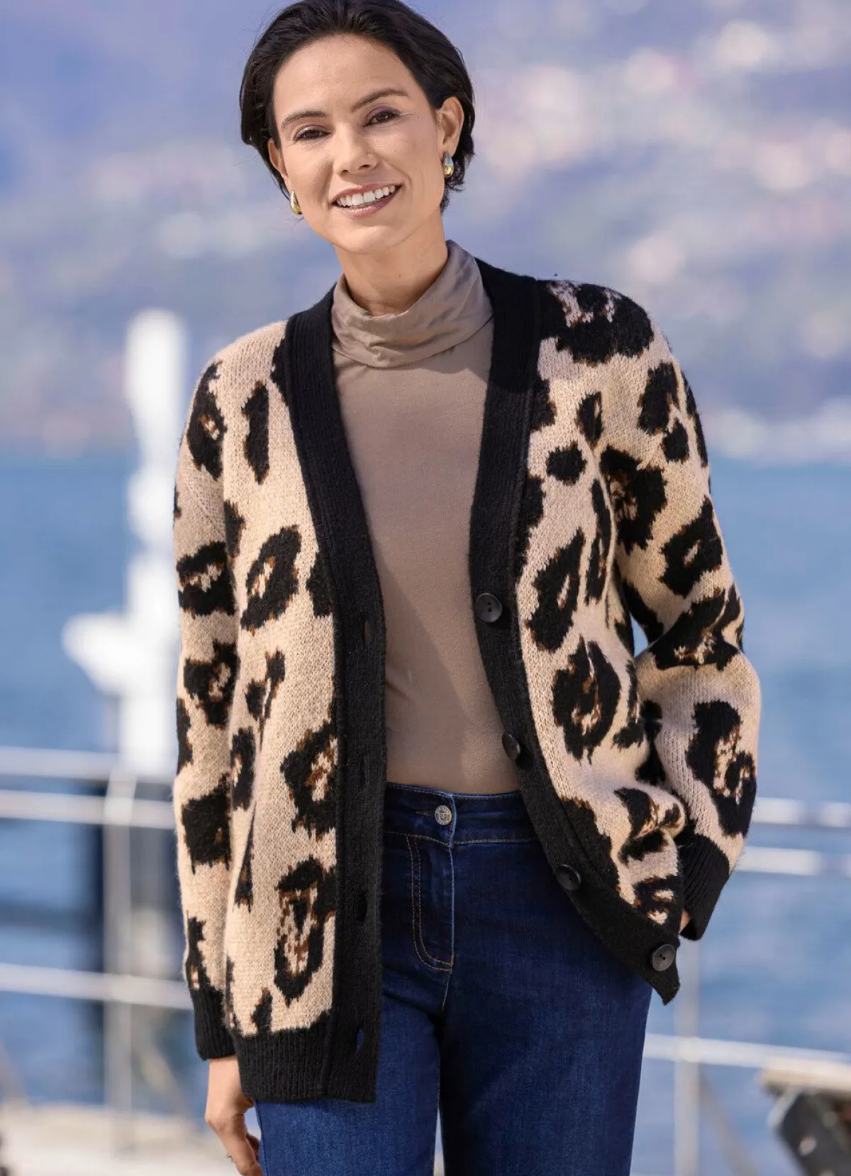 Discount laurakent Strickjacke mit flauschigem Griff BEIGE-SCHWARZ-BRAUN