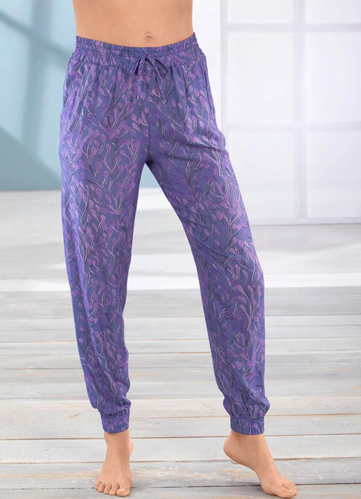 Hot PLANTIER Superleichte Hose von LILA-FLIEDER