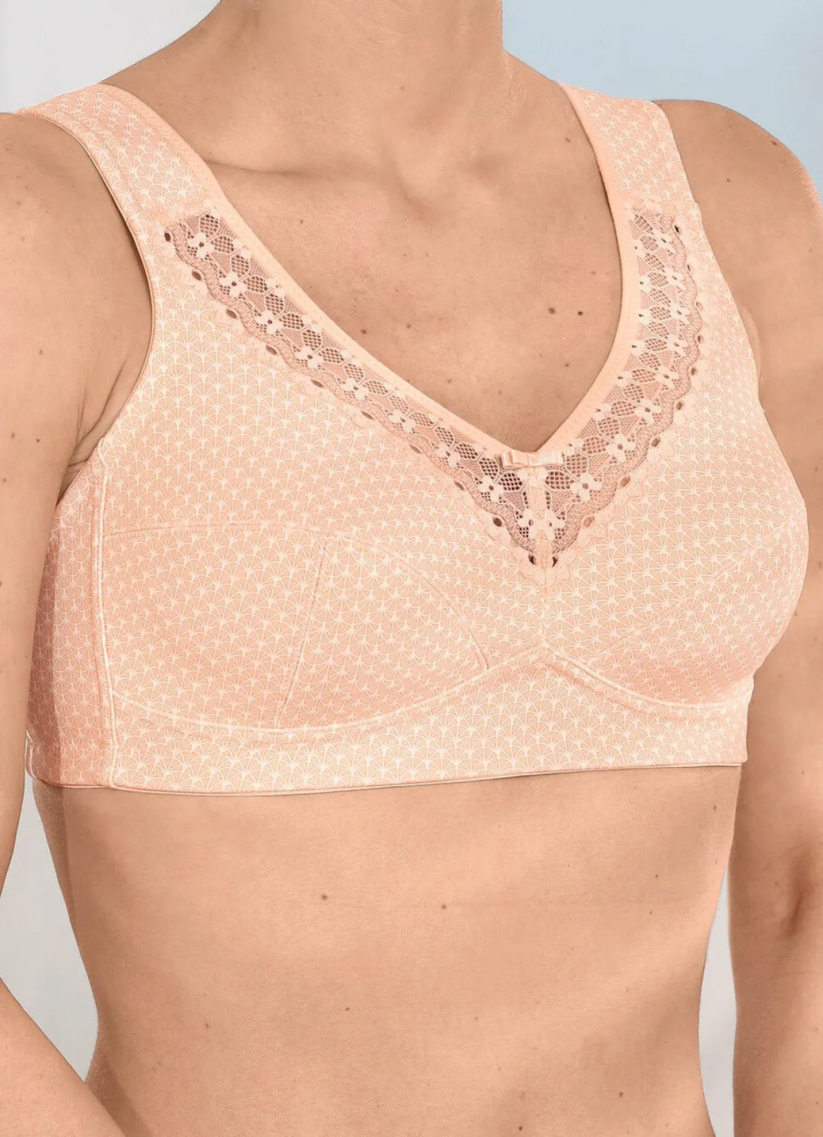 Clearance SUSA BH mit Elastikspitze am Dekolleté PUDER