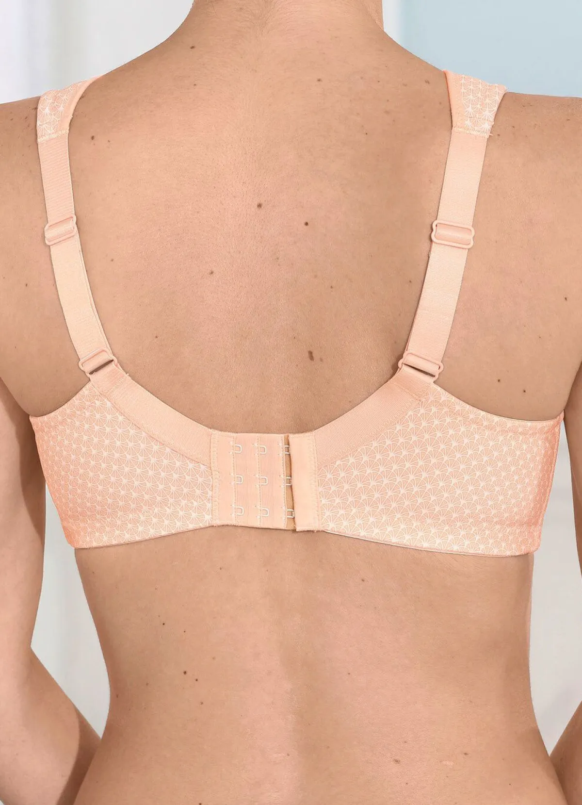 Clearance SUSA BH mit Elastikspitze am Dekolleté PUDER