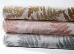 Online BADER Tagesdecke mit nahen Blättermotiven