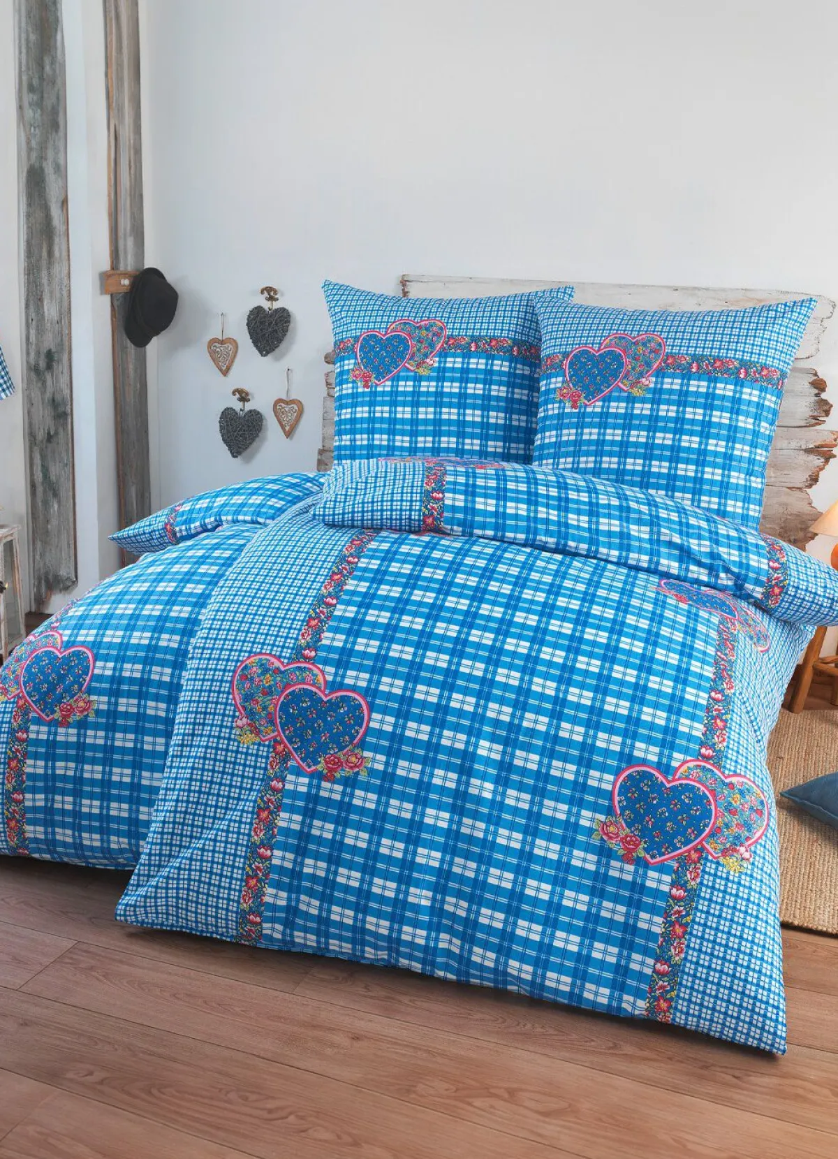 Outlet DOBNIG 4-teiliges Bettwäsche-Set mit rustikalem Karodessin BLAU