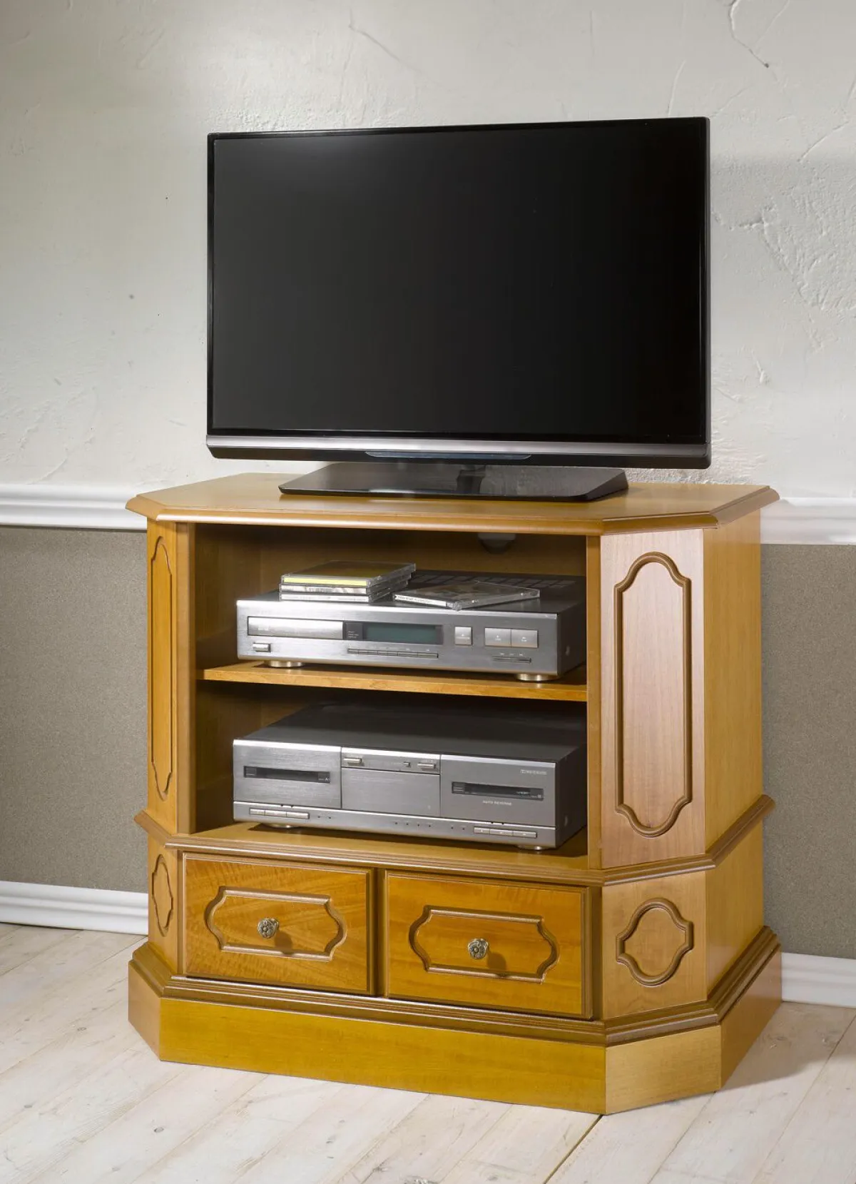 Hot BADER Teilmassive TV-Phono-Kommode mit Metallgriffen EICHE