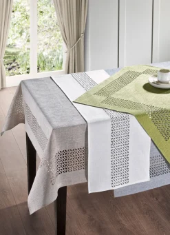 Clearance BADER Tischdecke mit dekorativer Lochstanzung GRÜN