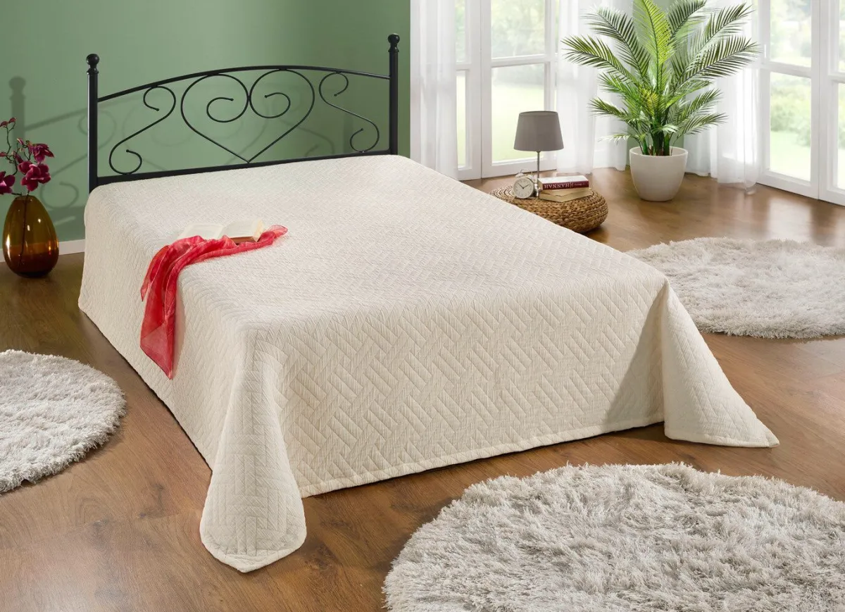 Clearance BADER Traumhafte Tagesdecke ECRU