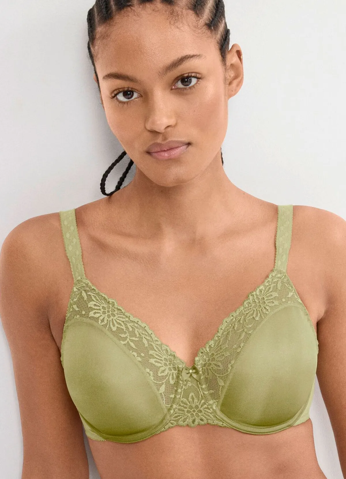 Best BADER Triumph Ladyform Soft-Minimizer-Bügel-BH pistazie