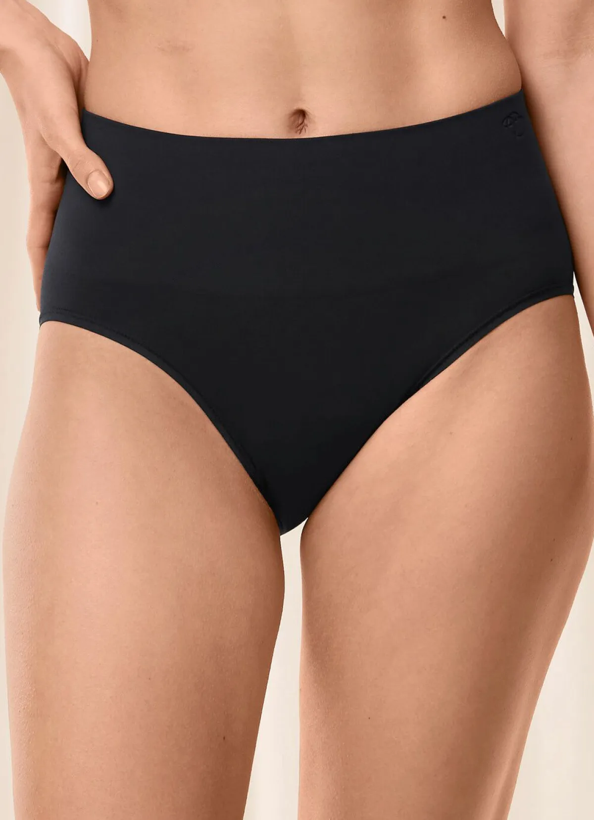 New TRIUMPH Miederslip mit sanft formendem Bund SCHWARZ