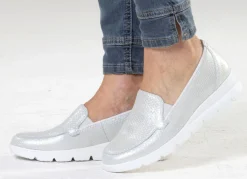 Discount WALDLÄUFER Waldläufer, bequeme Damen-Slipper, Weite H, mit herausnehmbarem Fußbett SILBER