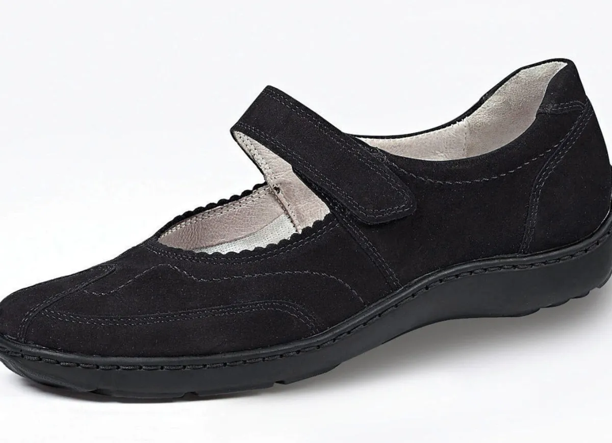 Discount WALDLÄUFER Waldläufer, bequeme Damen-Slipper, Weite H, mit herausnehmbarem Fußbett SCHWARZ